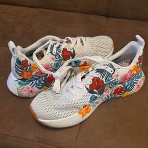 White Floral Lace-Up Nobull Runner+